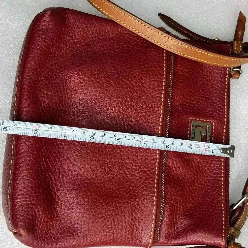 Dooney And‎ Bourke Dillen Letter Carrier Leather Crossbody Purse Burgundy